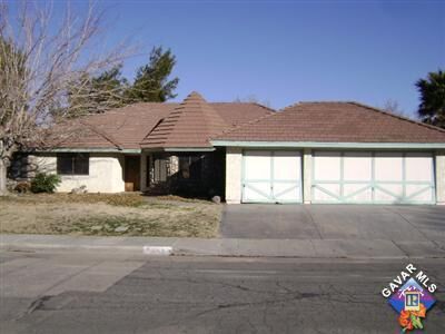 Property Photo:  1925 W Avenue K12  CA 93534 