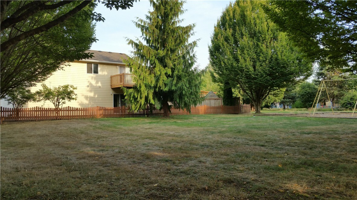 Property Photo:  15558 173rd Ave SE  WA 98272 