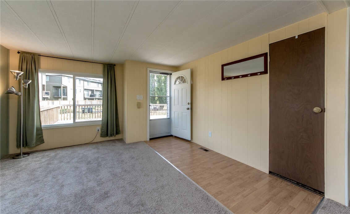 Property Photo: 5526 122nd St E WA 98373