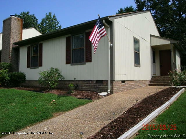 Property Photo:  34 James Square  VA 23185 