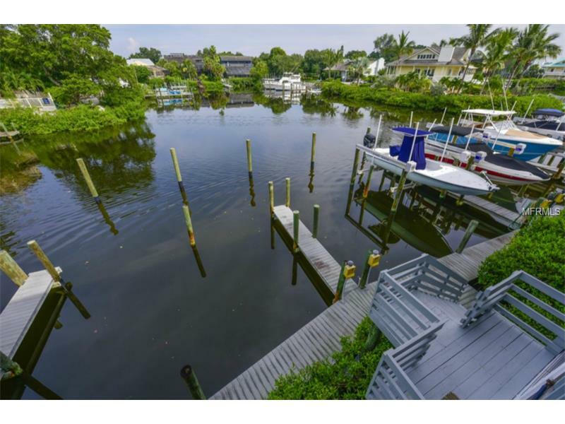 Property Photo:  1315 Dockside Place 220  FL 34242 