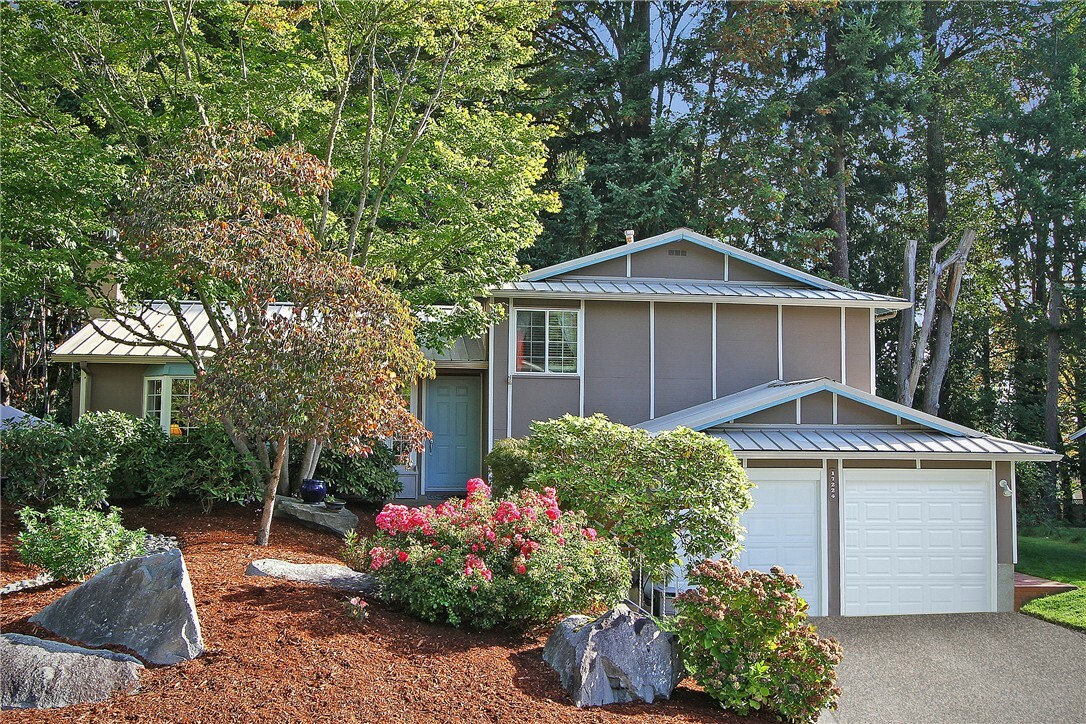 Property Photo:  17224 NE 16th Place  WA 98008 