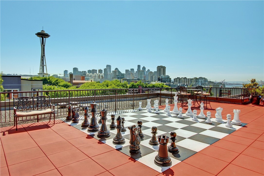 Property Photo: 323 Queen Anne Ave N 407 WA 98109