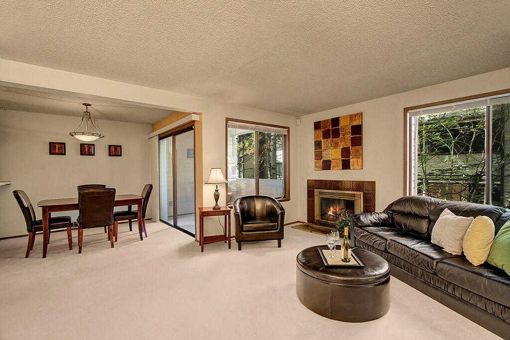 Property Photo: 14616 NE 44th St M11 WA 98007