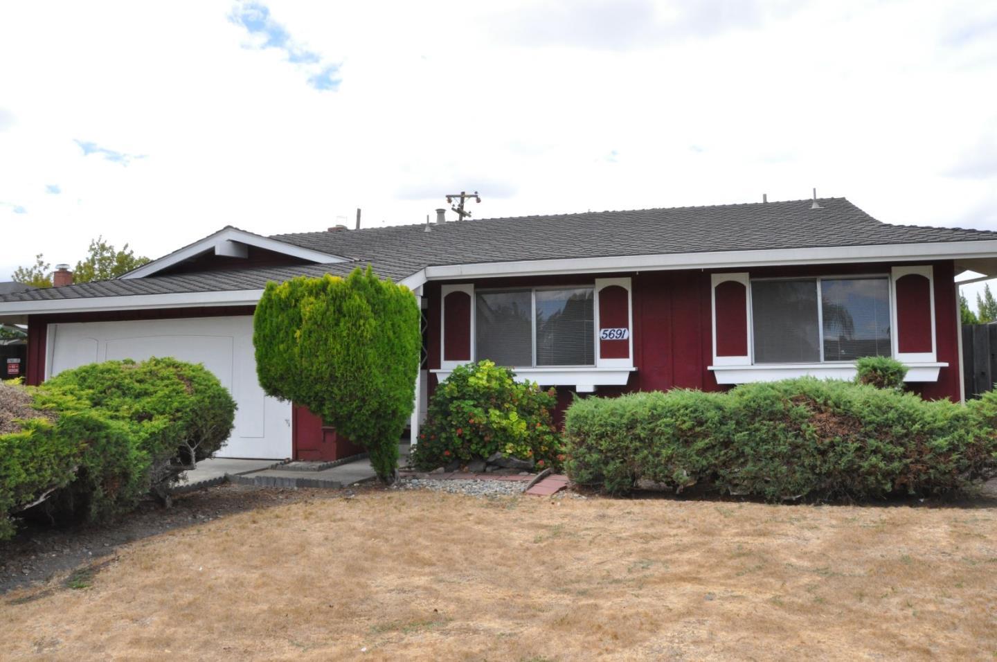 Property Photo: 5691 Blossom Avenue CA 95123