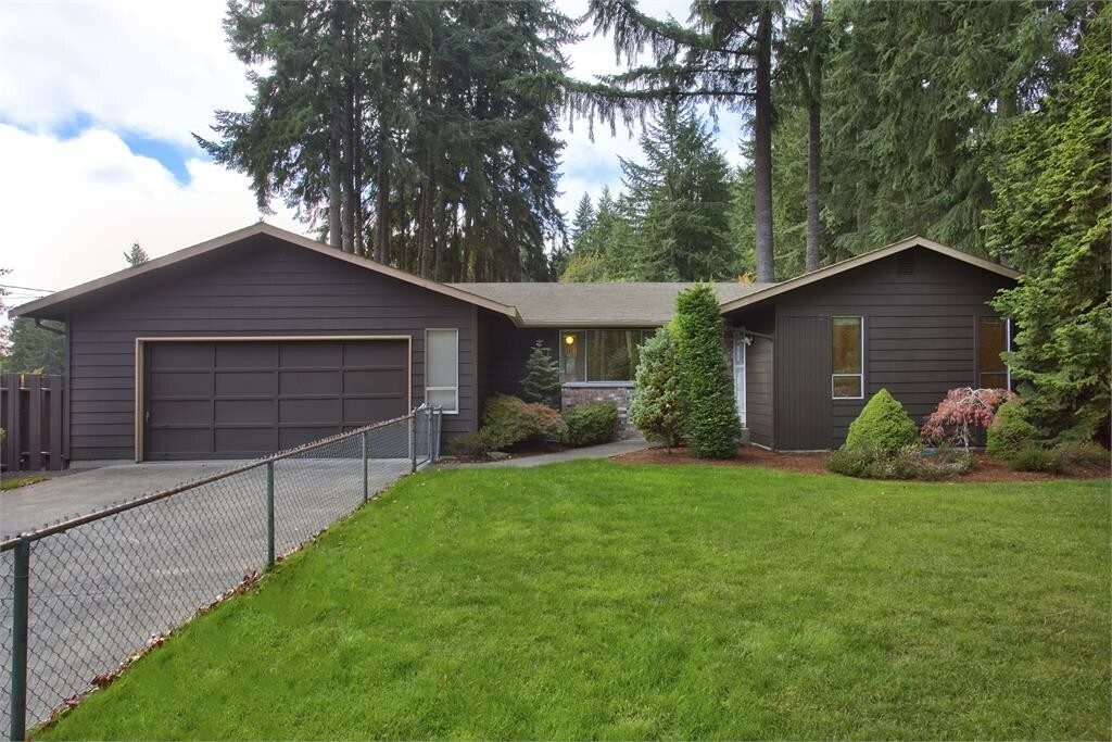 Property Photo:  1073 NW Carey St  WA 98370 