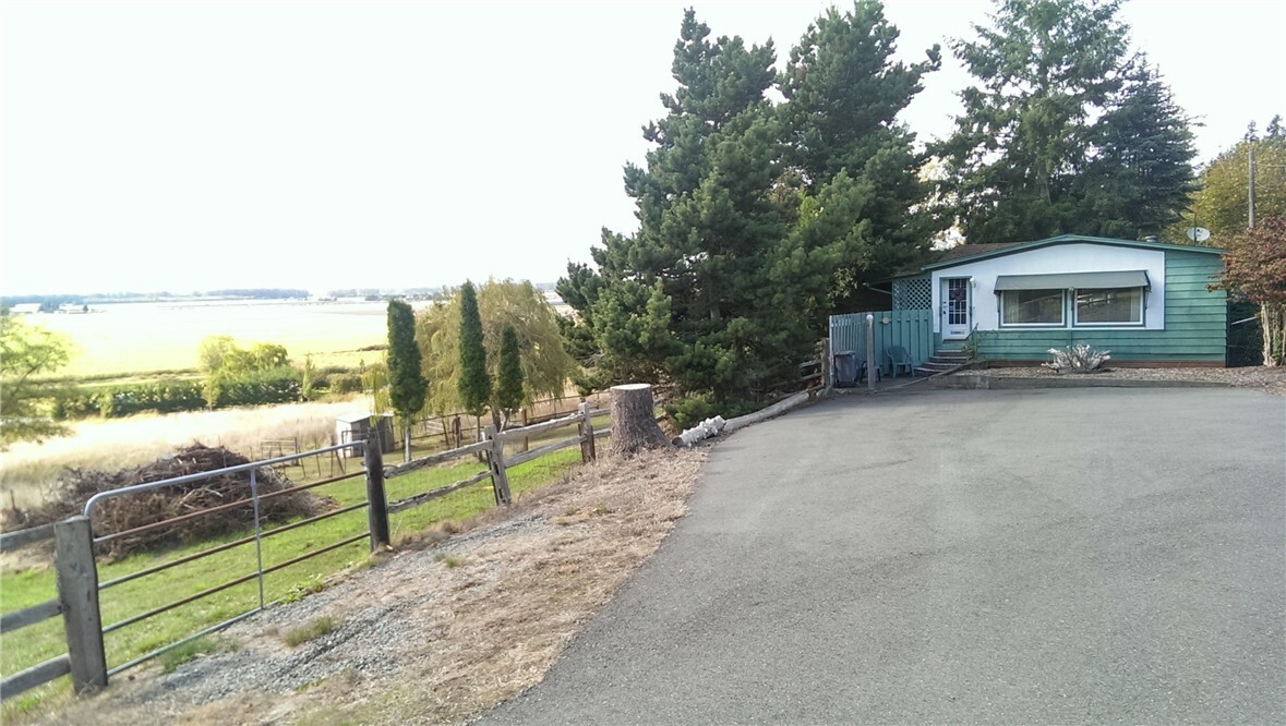 Property Photo:  20428 Heather Lane  WA 98274 