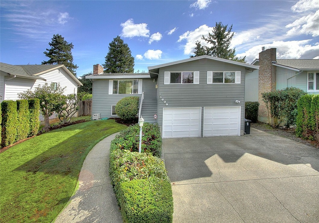 Property Photo:  1609 S Meyers St  WA 98465 