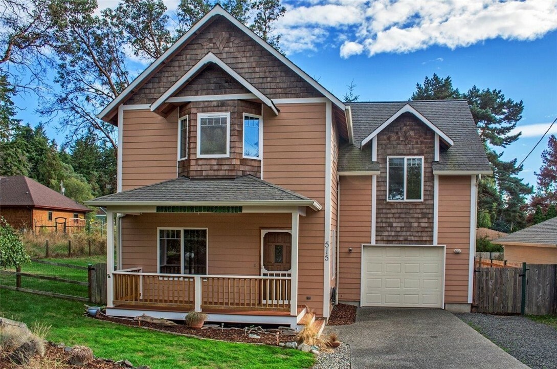 Property Photo:  515 Q Street  WA 98368 