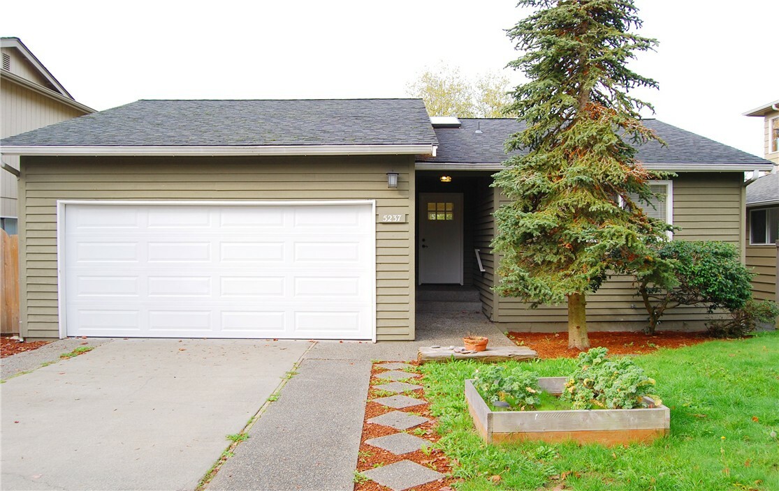 Property Photo:  5237 37th Ave SW  WA 98126 