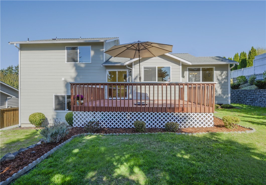 Property Photo:  10615 SE 187th St  WA 98055 