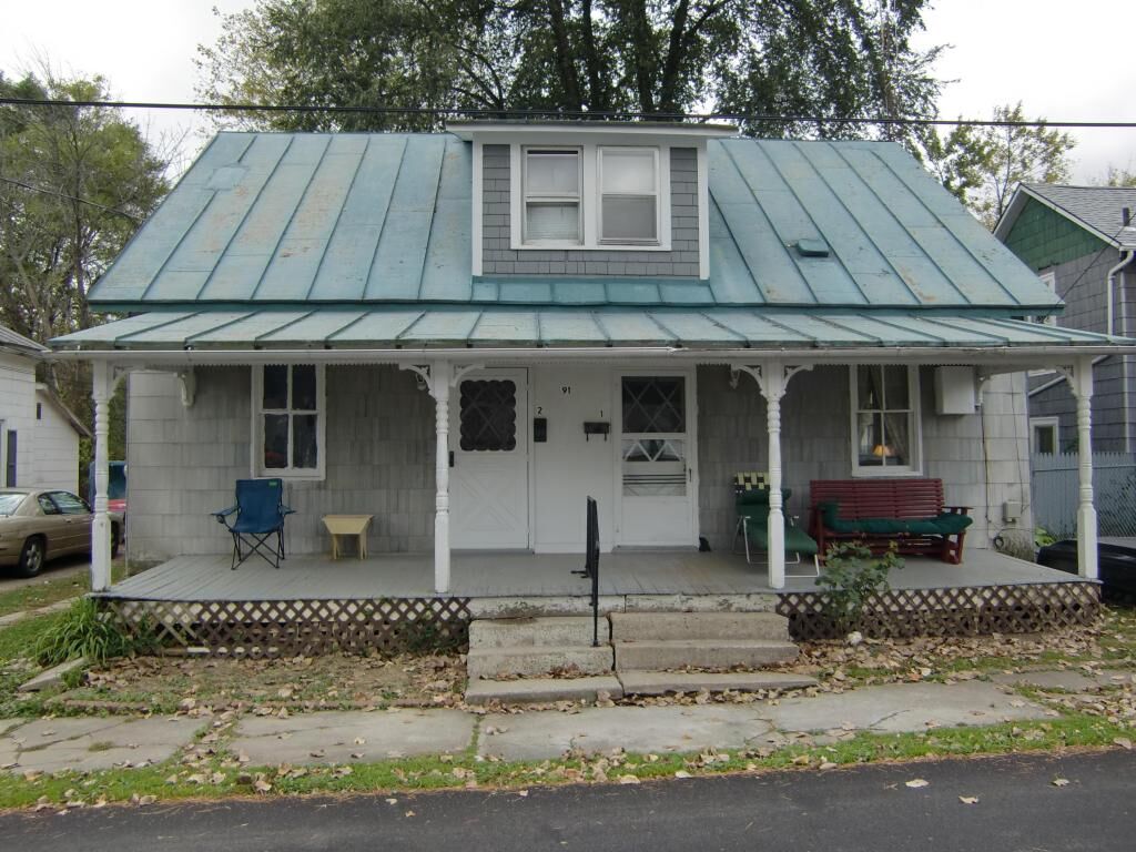Property Photo: 91 S Rich Street OH 43338