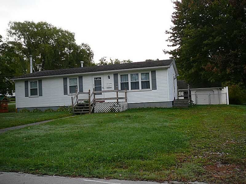 Property Photo:  17 Harthan Way  PA 16401 