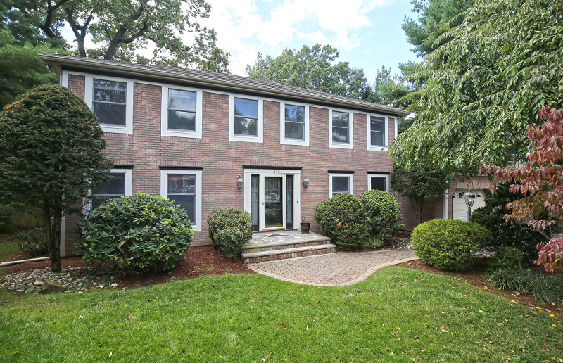 Property Photo:  145 Overhill Way  NJ 07922 