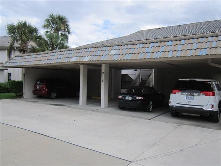Property Photo: 916 Capri Isles Boulevard 103 FL 34292