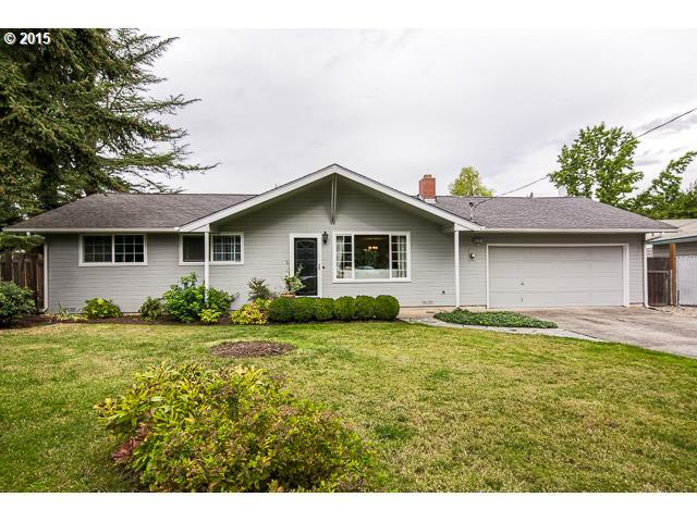 Property Photo: 839 Nadine Ct OR 97404