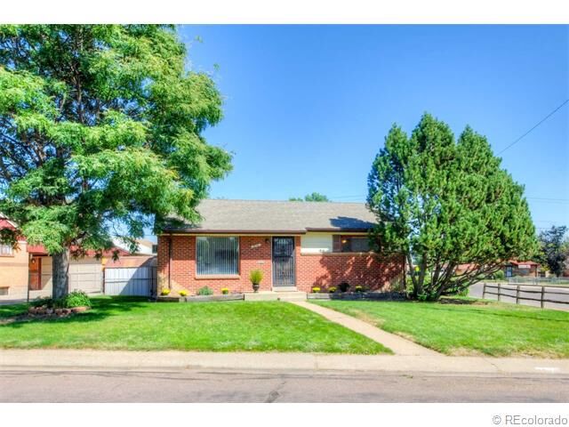Property Photo:  6940 Ruth Way  CO 80221 