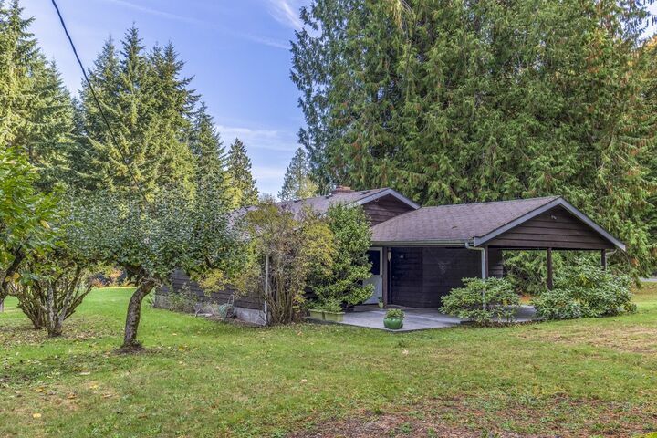 9234 NE Hidden Cove Rd  Bainbridge Island WA 98110 photo