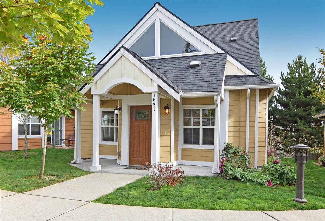 Property Photo: 16417 33rd Ave W WA 98037