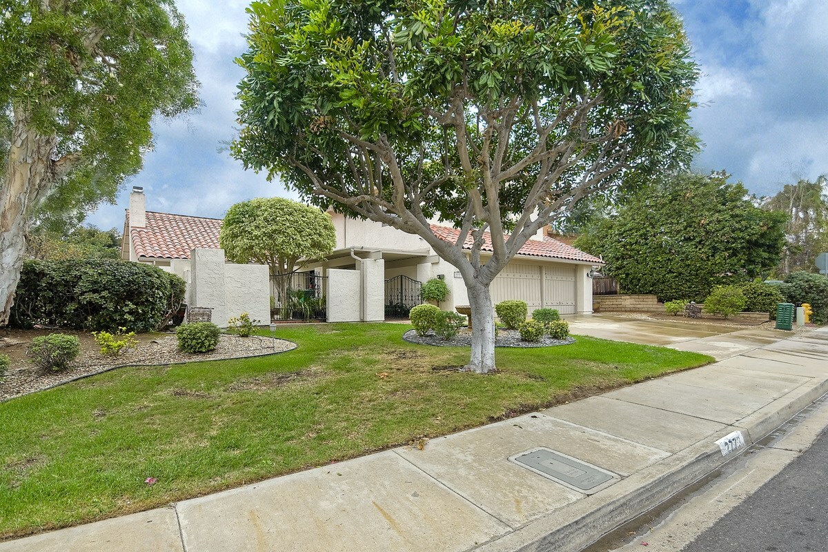 Property Photo: 2773 Levante St CA 92009