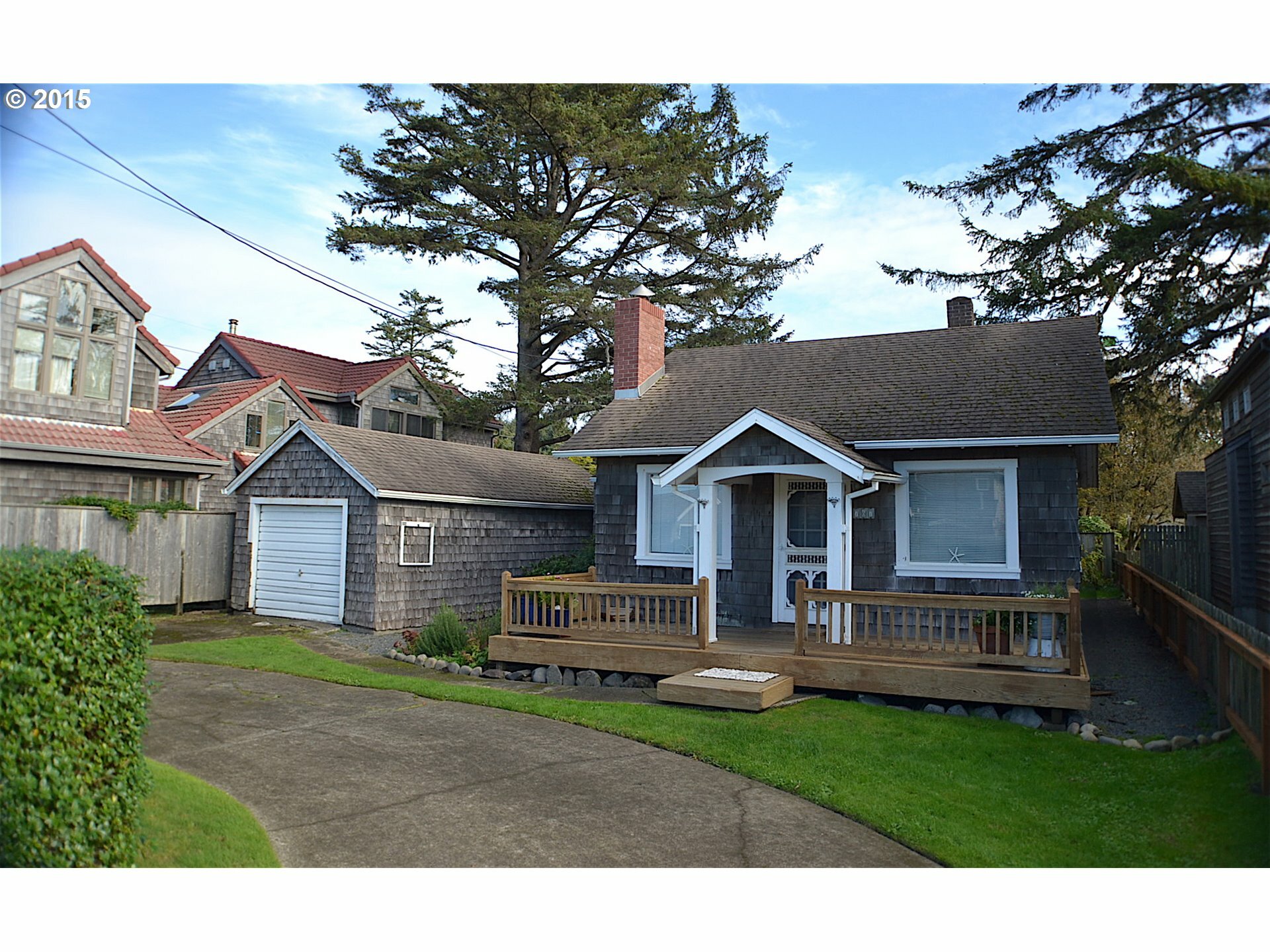 Property Photo: 767 S Hemlock St OR 97110