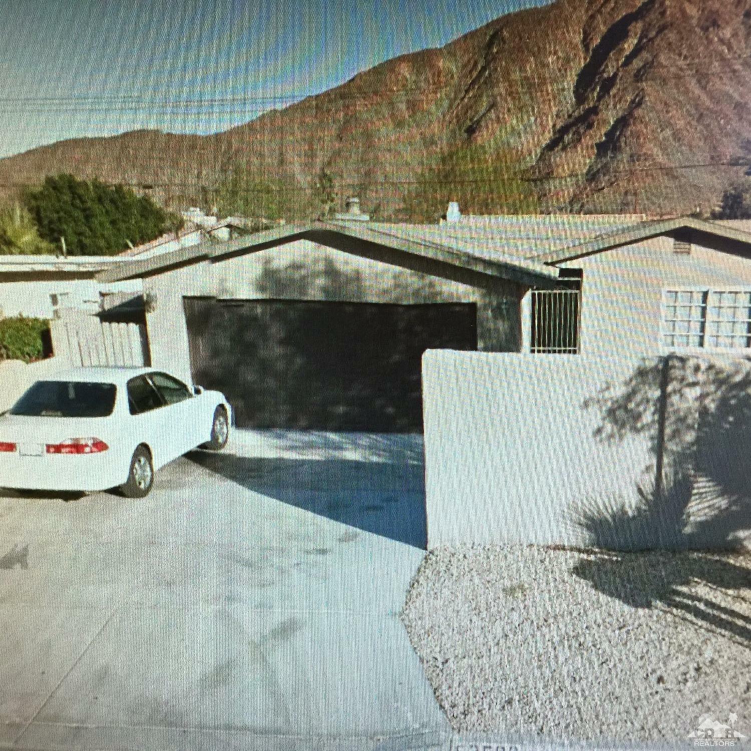 Property Photo: 53580 Avenida Martinez CA 92253