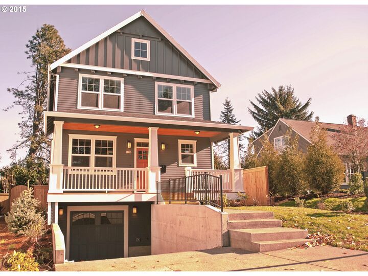 8236 SW 11th Ave  Portland OR 97219 photo