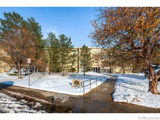Property Photo: 3144 South Wheeling Way Unit 407 CO 80014