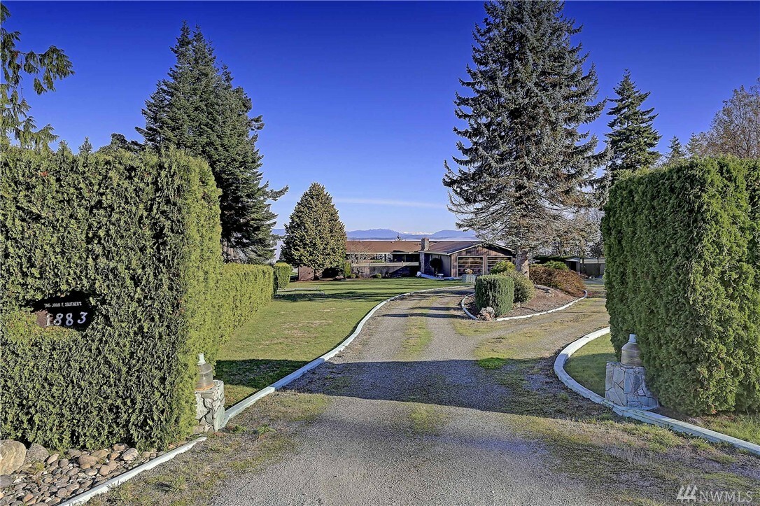 Property Photo:  1883 Cascade View Dr  WA 98282 