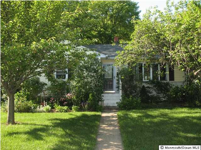 Property Photo:  121 Rosewood Avenue  NJ 07740 