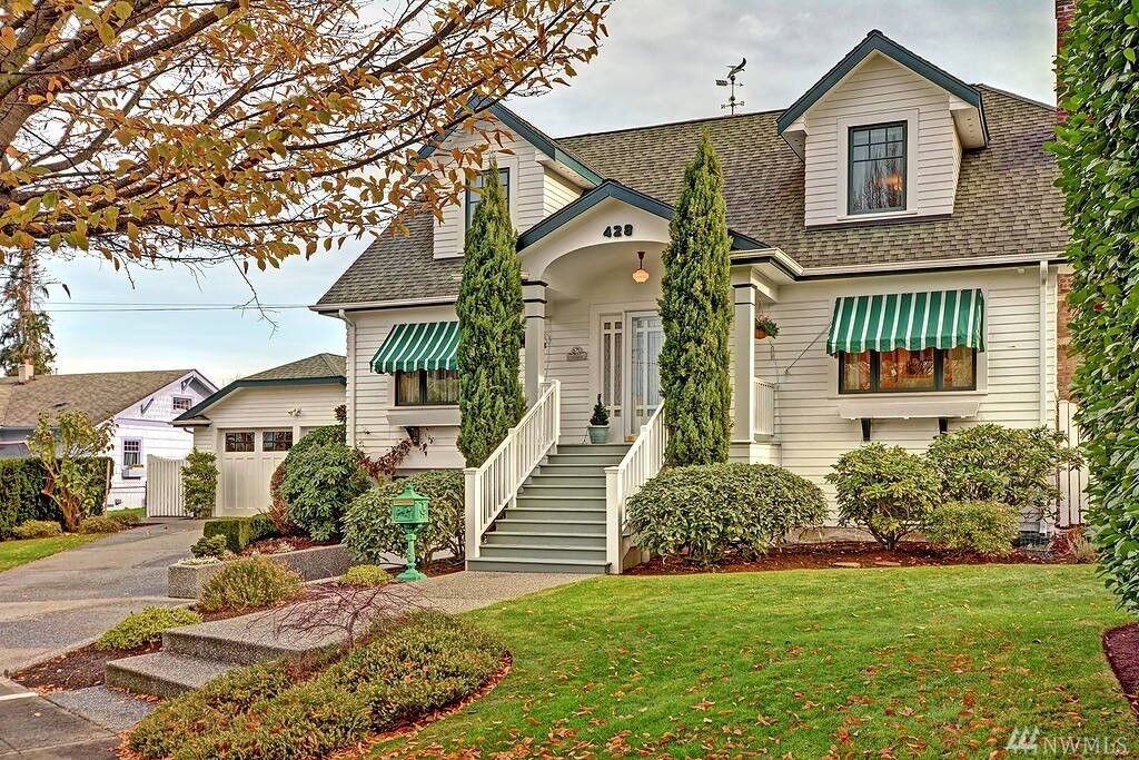 Property Photo: 428 3rd Avenue N WA 98020