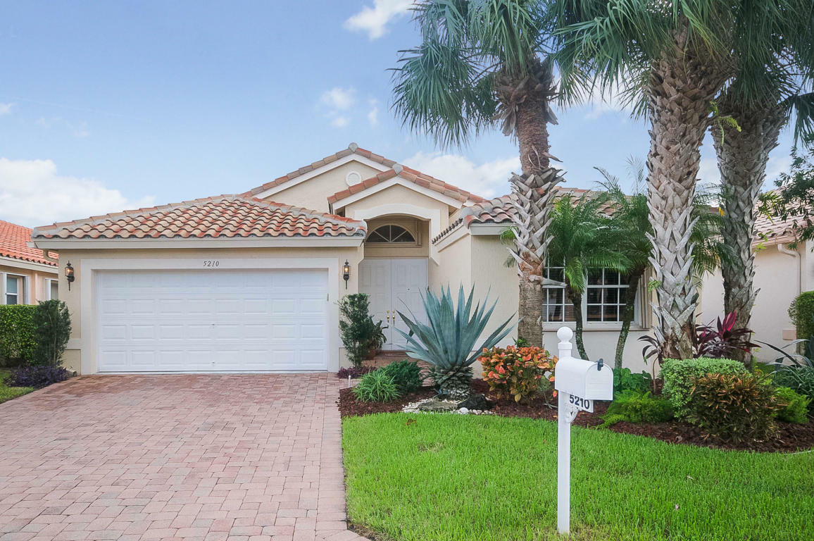 Property Photo:  5210 Clover Creek Drive  FL 33437 