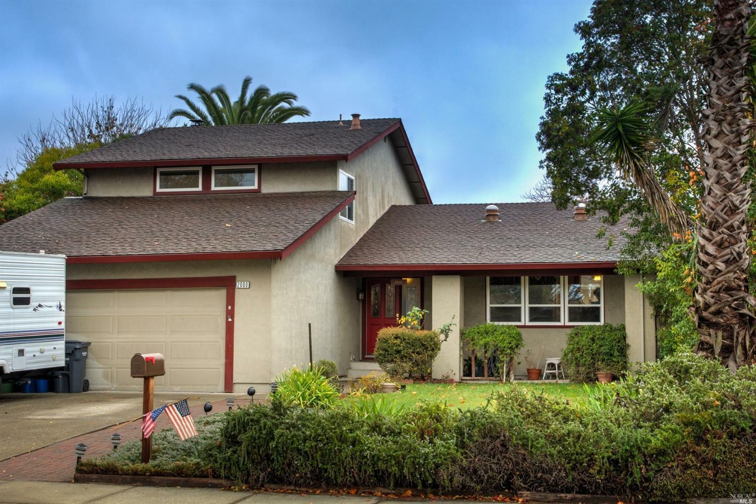 Property Photo:  2000 Clydesdale Way  CA 94954 