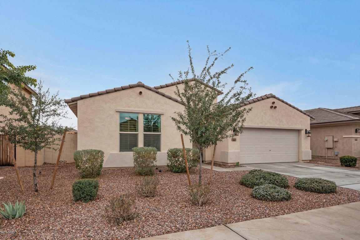 Property Photo:  1443 E Canary Drive  AZ 85297 