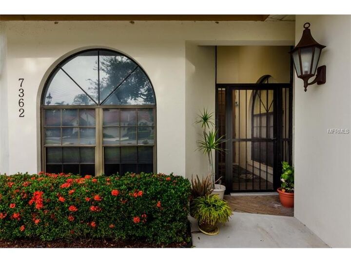 Property Photo: 7362 Villa D Este Drive FL 34238
