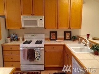 Property Photo: 19010 68th Avenue NE C-101 WA 98028