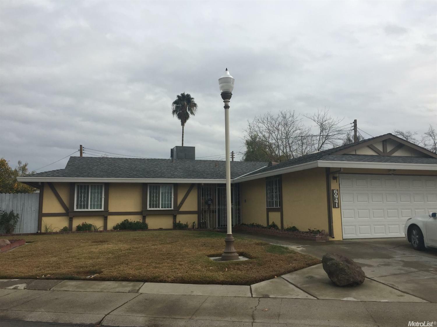 Property Photo:  6941 Peck Drive  CA 95828 