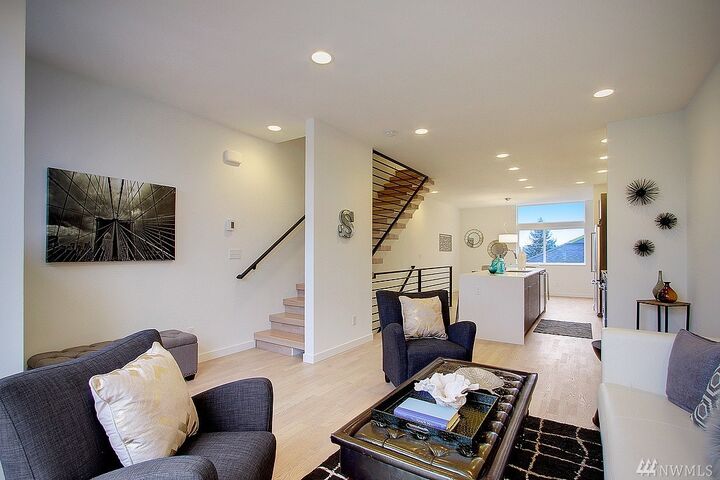 Property Photo:  3925 California Ave SW  WA 98116 