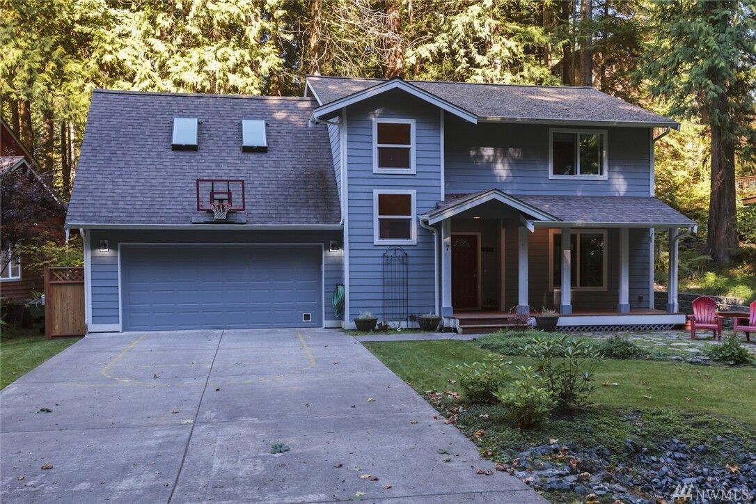 Property Photo:  7 Canyon Ct  WA 98229 