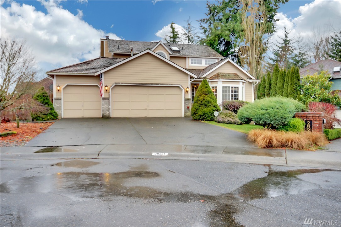 Property Photo:  29251 54th Place S  WA 98001 