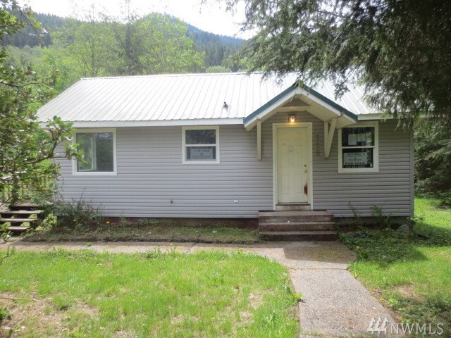 Property Photo: 115 Old Cascade Hwy W WA 98288