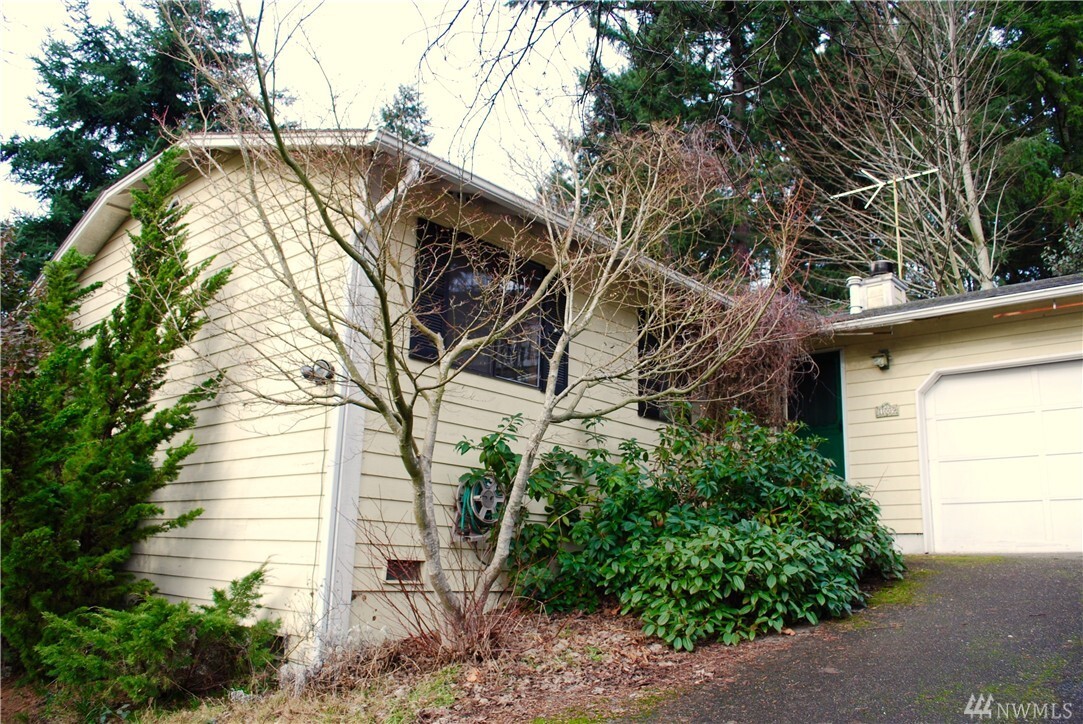 Property Photo: 11009 112th Ave NE WA 98033