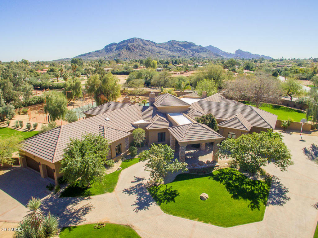 Property Photo:  9001 N Martingale Road  AZ 85253 