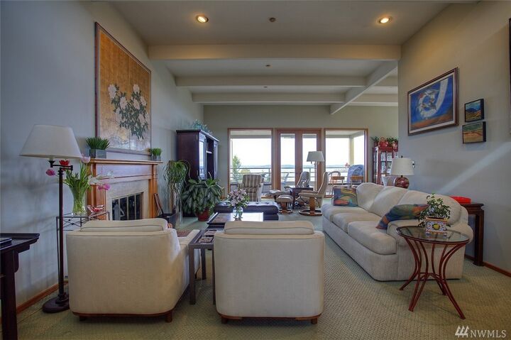 Property Photo:  312 N Stadium Way 402  WA 98403 