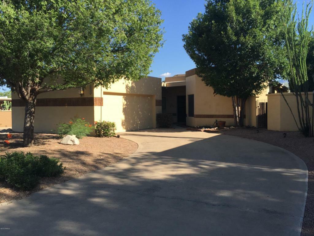 Property Photo:  8921 E Seneca Street  AZ 85715 