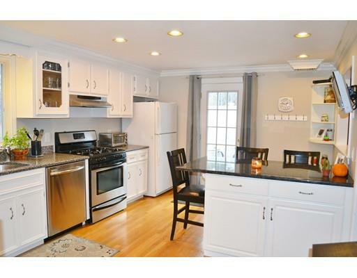 Property Photo: 461 Franklin St MA 02048