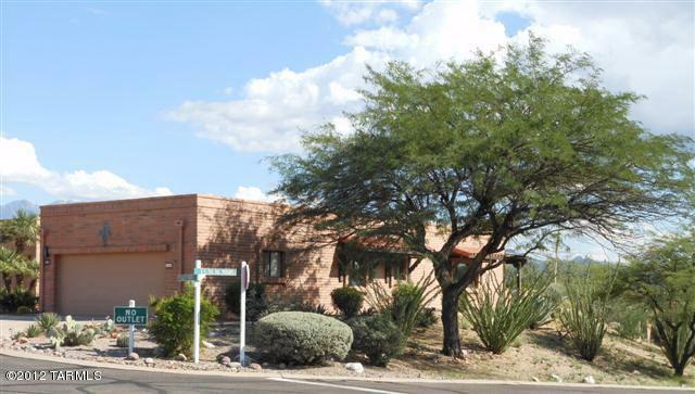 Property Photo:  1061 W Calle De Pitahaya  AZ 85622 