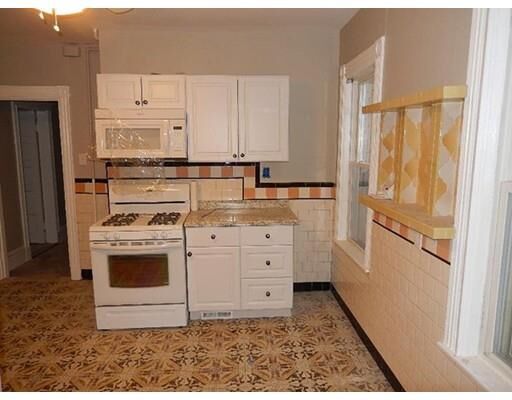 Property Photo:  228 Main St 1  MA 02149 