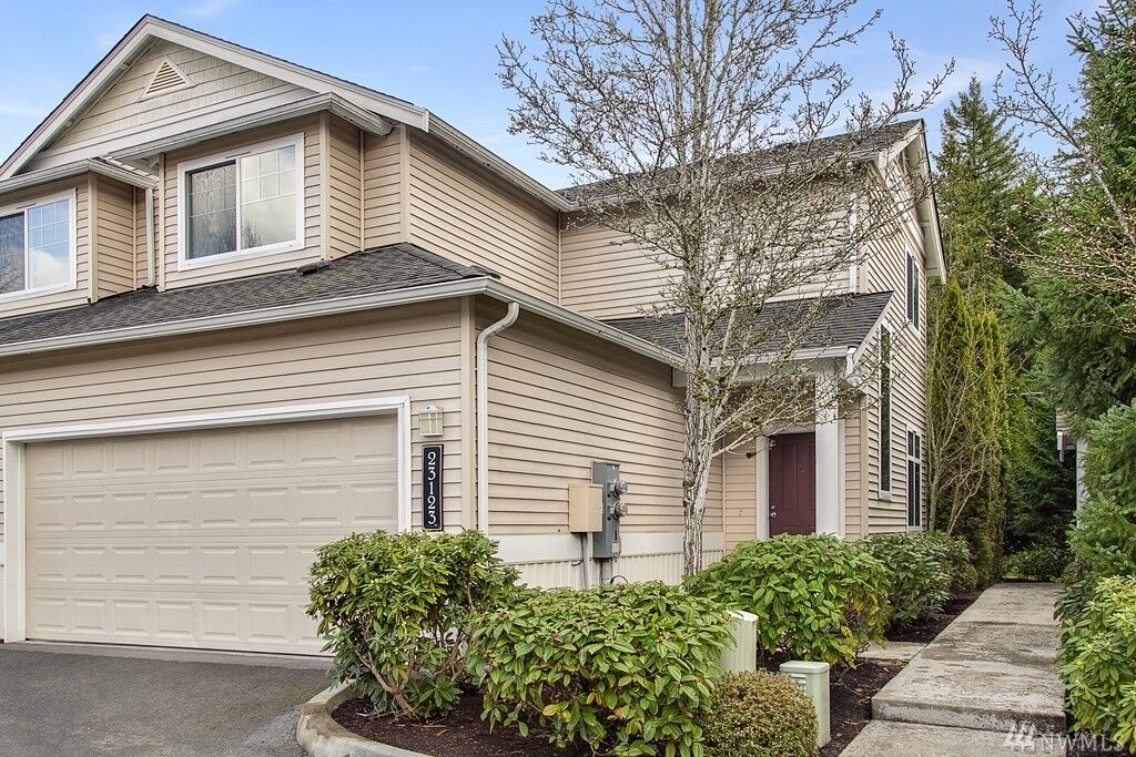 Property Photo: 900 233rd Place NE 23123 WA 98074