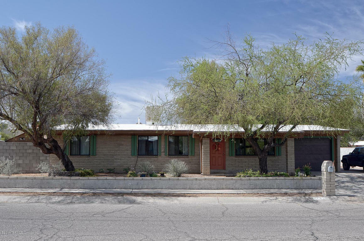 Property Photo:  7450 N Camino De La Tierra  AZ 85741 